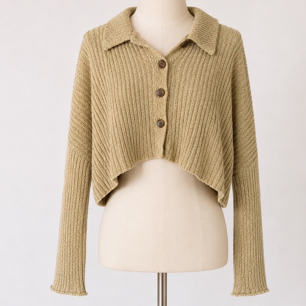 Urban Outfitters Oversized Cropped Cardigan Tan Beige Ribbed Knit Sweater Small